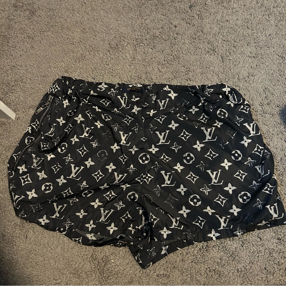Black monogram Louis Vuitton shorts. Slightly worn. Size 38 (M)